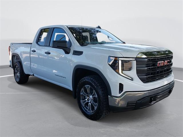 new 2024 GMC Sierra 1500 car, priced at $40,945