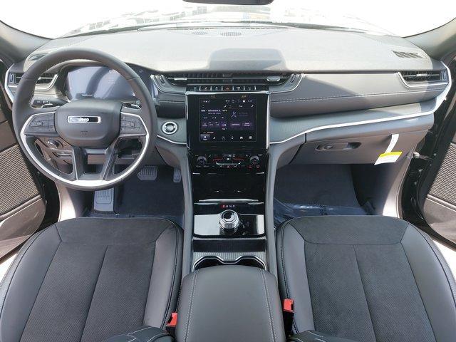 new 2025 Jeep Grand Cherokee L car, priced at $49,370