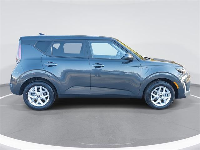 new 2025 Kia Soul car, priced at $20,240