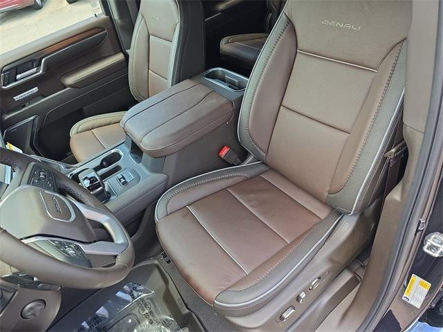 new 2025 GMC Sierra 1500 car, priced at $71,590