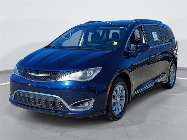 used 2018 Chrysler Pacifica car, priced at $13,677