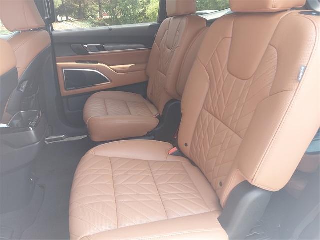 new 2025 Kia Telluride car, priced at $50,970