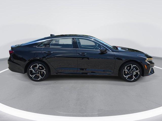 new 2025 Kia K5 car, priced at $29,845