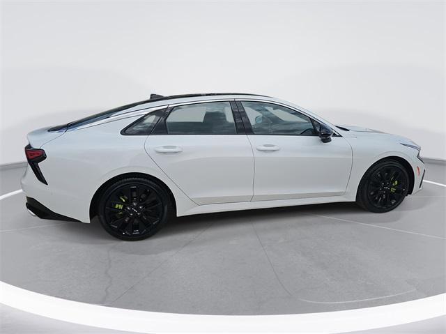 new 2025 Kia K5 car, priced at $38,075