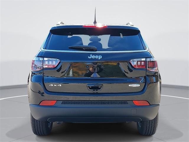 new 2025 Jeep Compass car, priced at $25,980