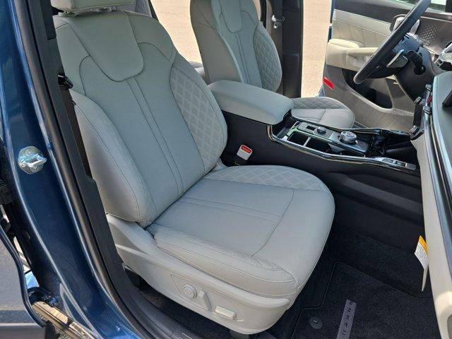 new 2025 Kia Sorento Hybrid car, priced at $45,490