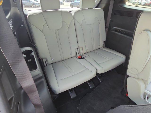new 2025 Kia Sorento Hybrid car, priced at $45,490