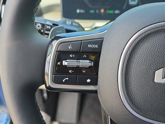 new 2025 Kia Sorento Hybrid car, priced at $45,490