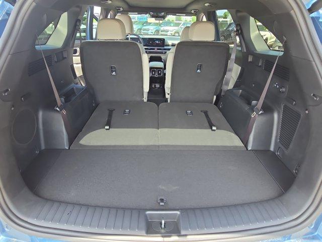 new 2025 Kia Sorento Hybrid car, priced at $45,490