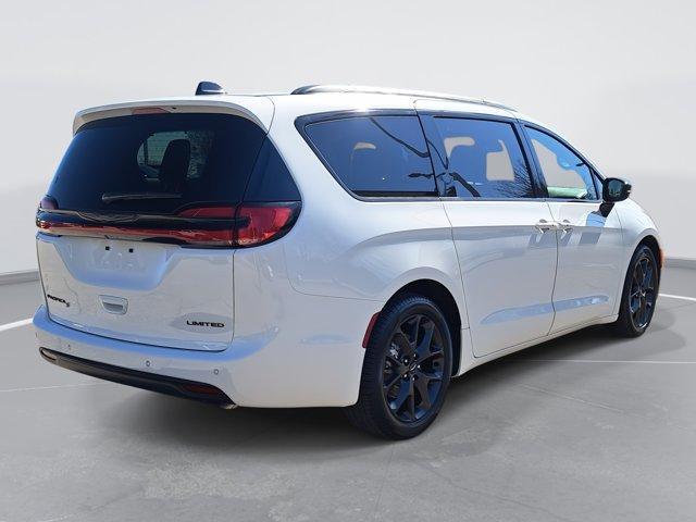 new 2024 Chrysler Pacifica car, priced at $49,120