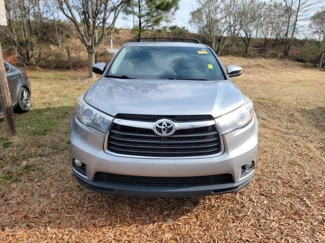 used 2016 Toyota Highlander car, priced at $16,987