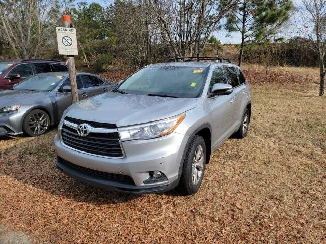 used 2016 Toyota Highlander car, priced at $16,987