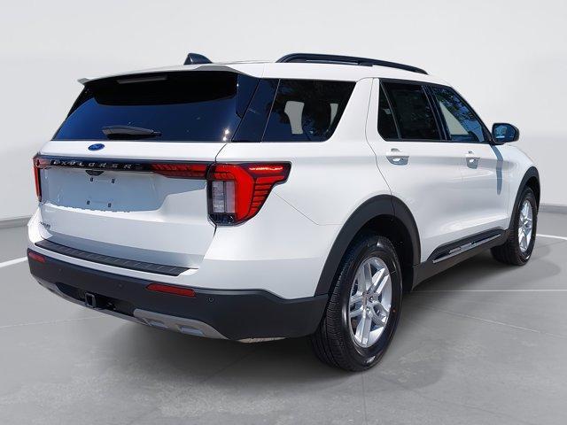 new 2025 Ford Explorer car, priced at $39,800