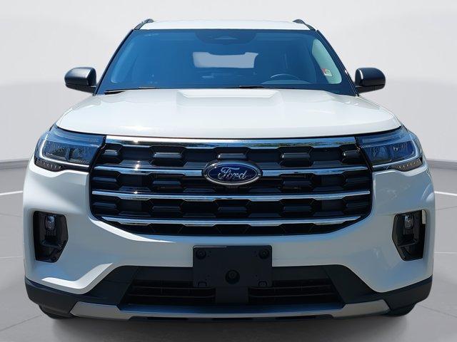 new 2025 Ford Explorer car, priced at $39,800