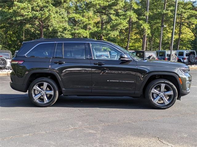 new 2025 Jeep Grand Cherokee car