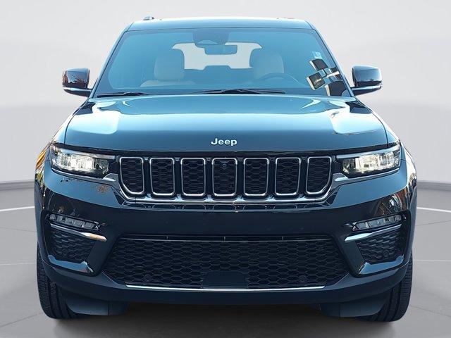 new 2025 Jeep Grand Cherokee car, priced at $52,980