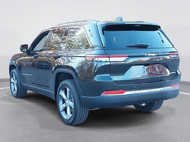 new 2025 Jeep Grand Cherokee car, priced at $52,980