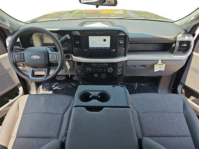new 2025 Ford F-350 car, priced at $58,215