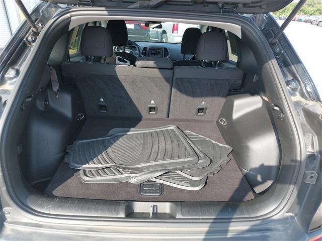 used 2019 Jeep Cherokee car, priced at $12,595