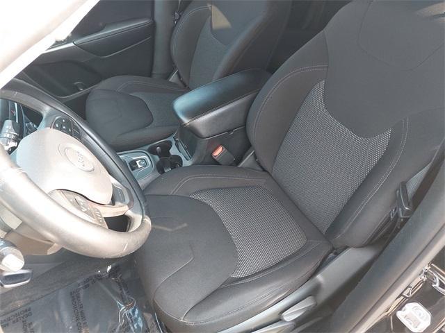 used 2019 Jeep Cherokee car, priced at $12,595