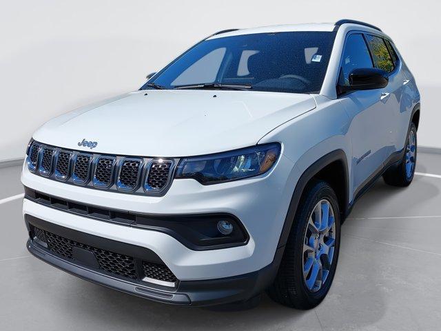 new 2023 Jeep Compass car, priced at $28,980