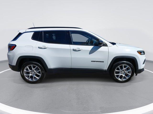 new 2023 Jeep Compass car, priced at $28,980