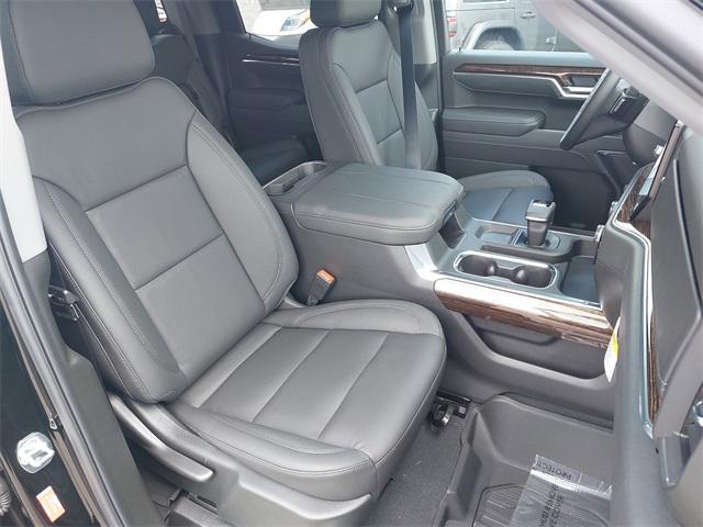 new 2025 GMC Sierra 1500 car, priced at $65,670