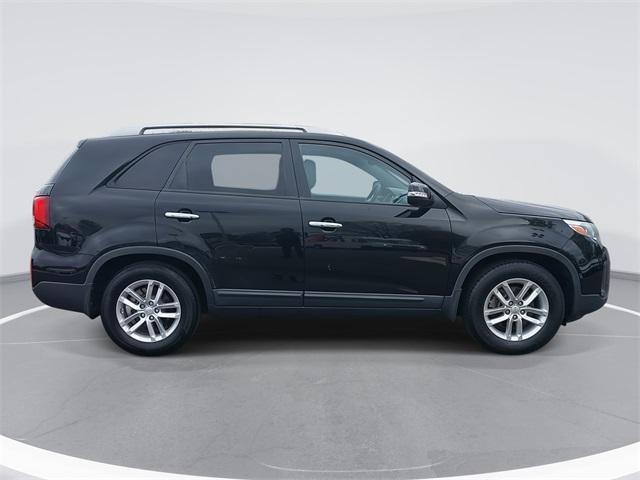 used 2015 Kia Sorento car, priced at $9,500