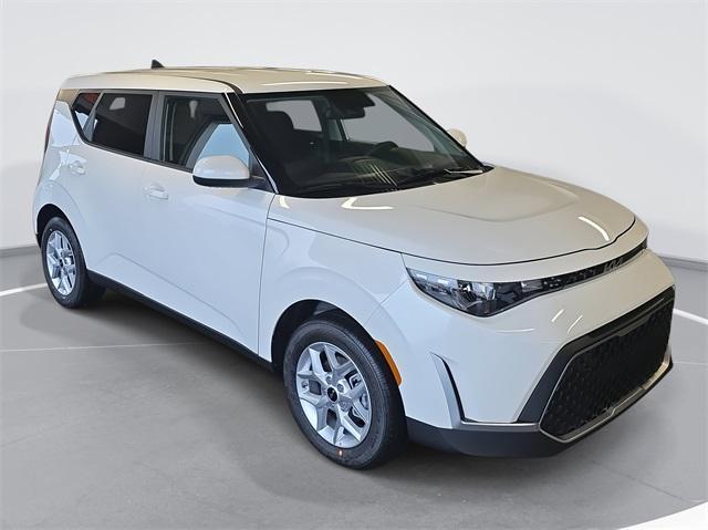 new 2025 Kia Soul car, priced at $21,905