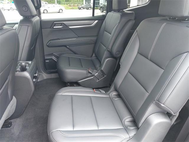 new 2025 GMC Acadia car, priced at $47,525