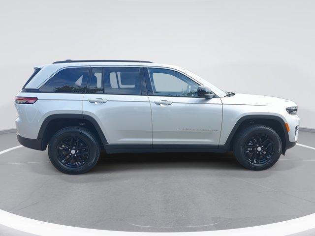 new 2025 Jeep Grand Cherokee car, priced at $36,480