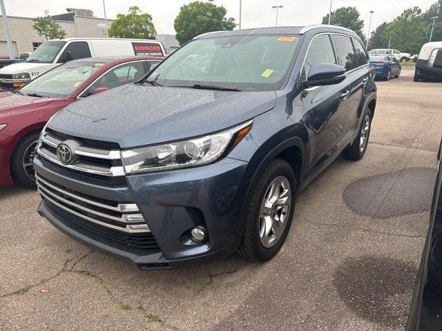 used 2017 Toyota Highlander car, priced at $22,980