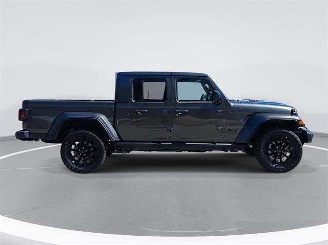 new 2025 Jeep Gladiator car, priced at $40,620