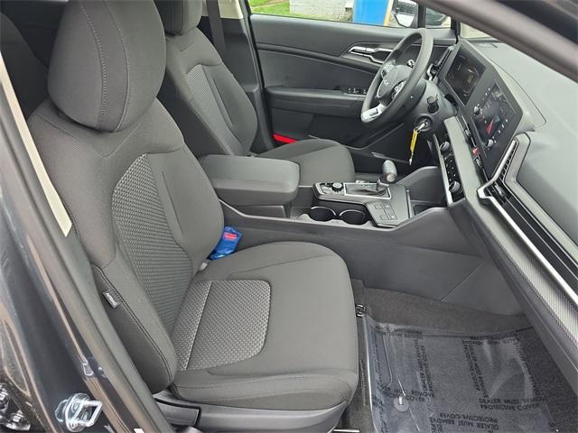 new 2025 Kia Sportage car, priced at $31,255