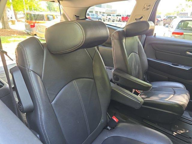 used 2015 Chevrolet Traverse car, priced at $7,980