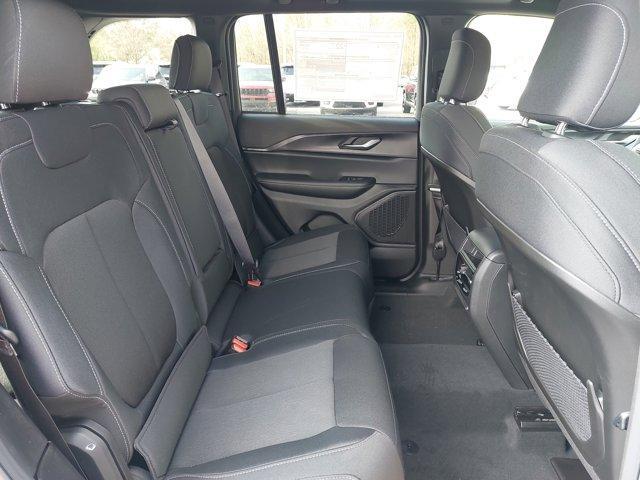 new 2025 Jeep Grand Cherokee car, priced at $36,330