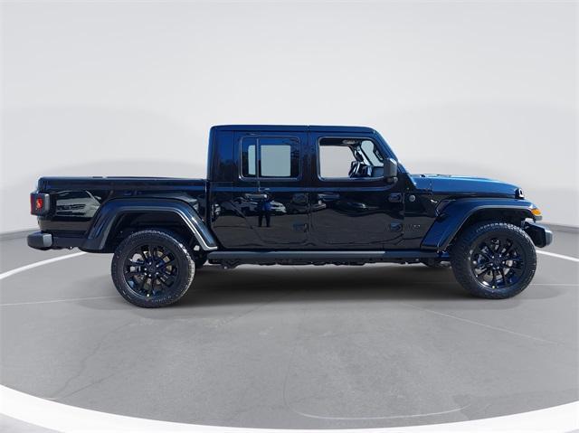 new 2025 Jeep Gladiator car, priced at $39,980