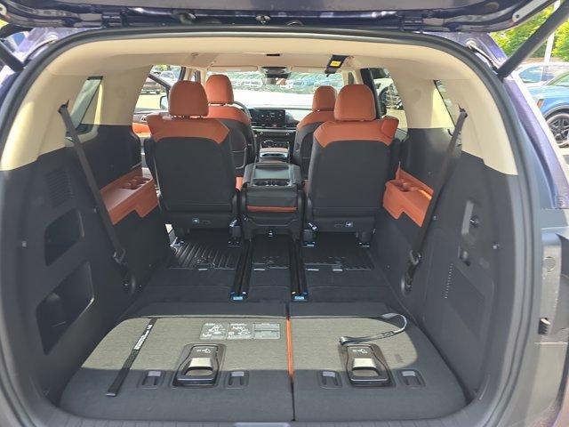 new 2025 Kia Carnival car, priced at $40,730