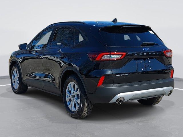 new 2025 Ford Escape car, priced at $33,075