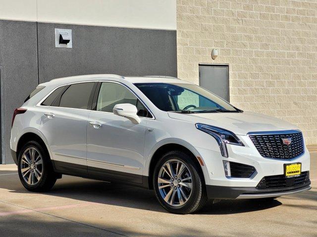 used 2024 Cadillac XT5 car, priced at $43,995