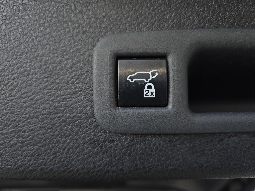 used 2024 Toyota Sienna car, priced at $46,496