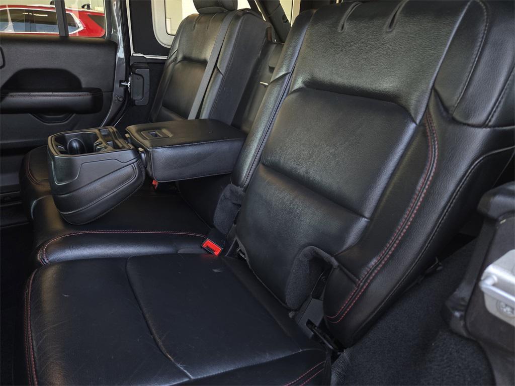 used 2019 Jeep Wrangler Unlimited car, priced at $25,738