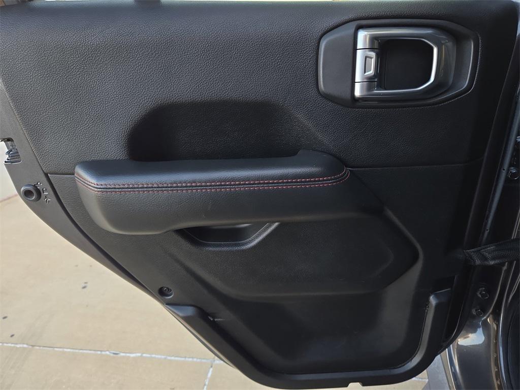 used 2019 Jeep Wrangler Unlimited car, priced at $25,738