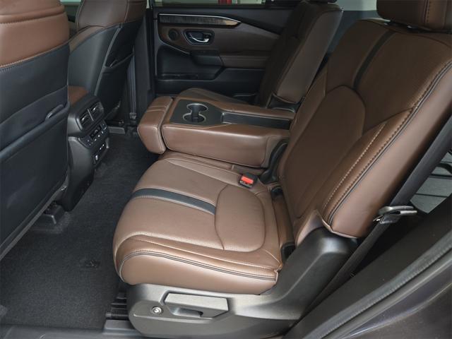 used 2024 Honda Pilot car, priced at $45,576