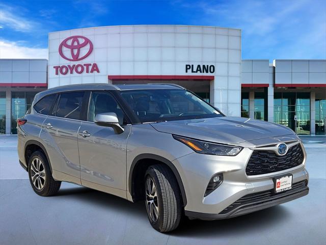 used 2023 Toyota Highlander Hybrid car, priced at $40,725