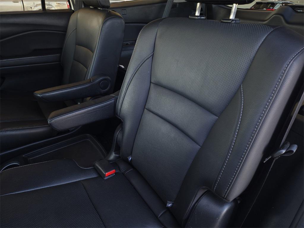 used 2020 Honda Pilot car, priced at $25,904