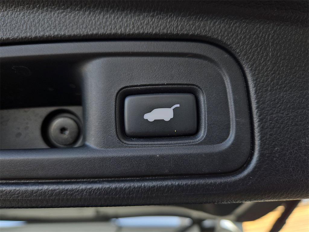 used 2020 Honda Pilot car, priced at $25,904