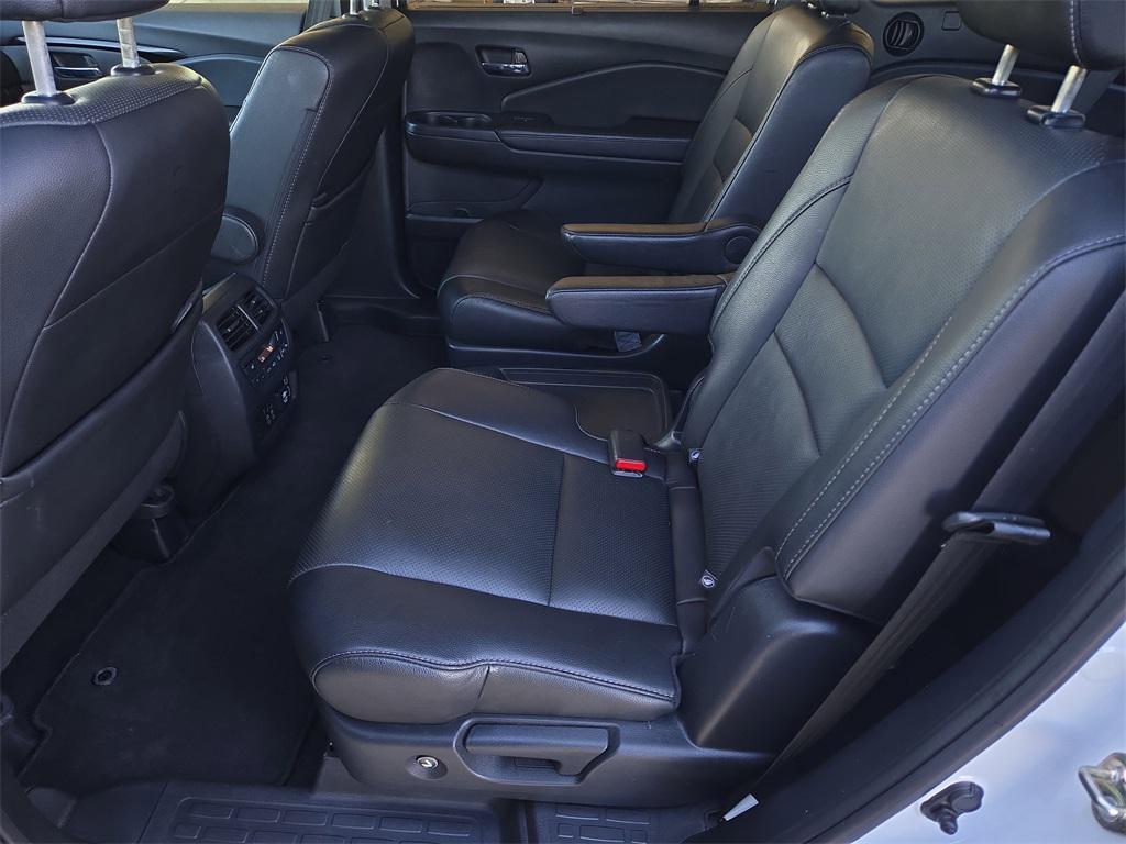 used 2020 Honda Pilot car, priced at $25,904