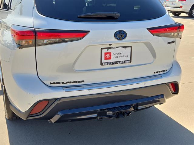 used 2022 Toyota Highlander Hybrid car, priced at $41,485