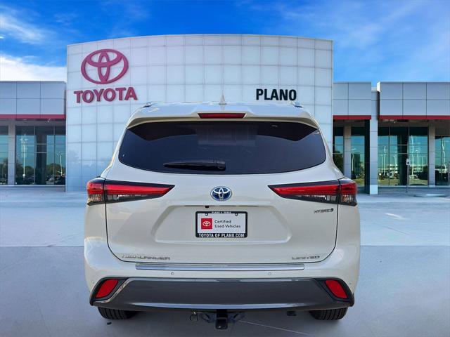 used 2021 Toyota Highlander Hybrid car, priced at $40,435